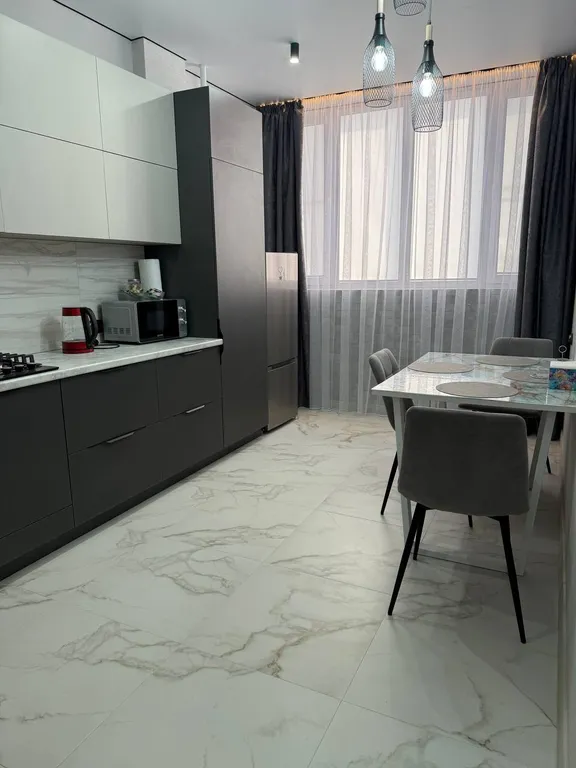 Уютная квартира в новостройке, с красивым видом на гору