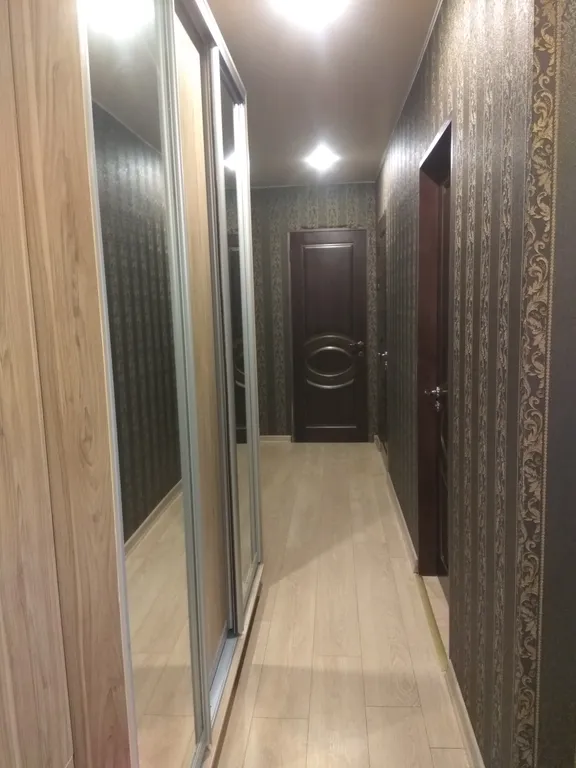 Квартира 3-комнатная Квартира — Евпатория