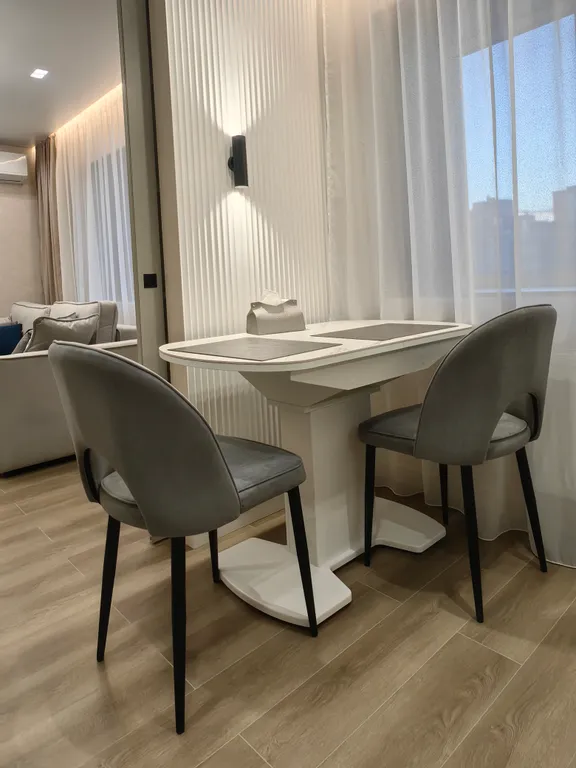 Шикарная, квартира с дизайнерским ремонтом