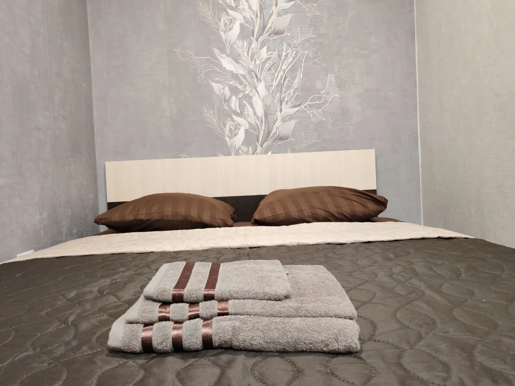 Видовая 1-комнатная квартира с дизайнерским ремонтом