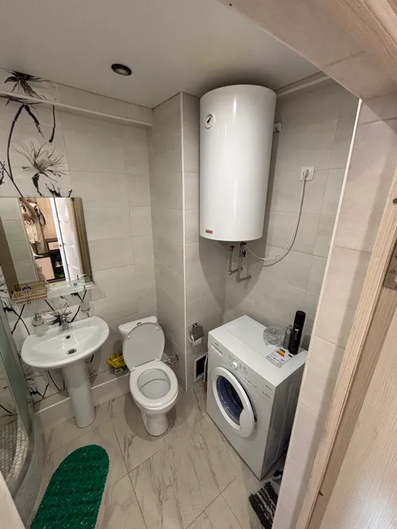 Квартира Видовая 1-к квартира в 5 минутах от моря, Гагра, 42 кв, 3 кровати — Гагра