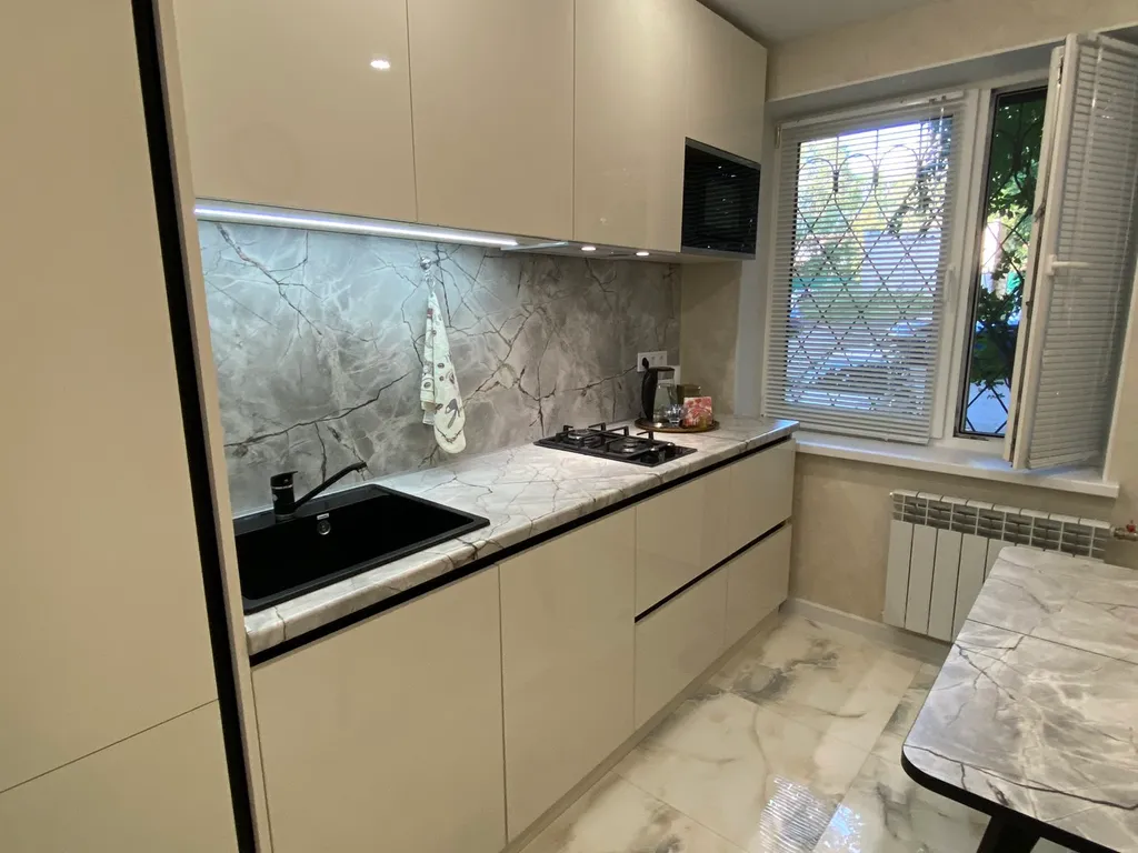 Двухкомнатная квартира на проспект кирова в районе самолет/московское