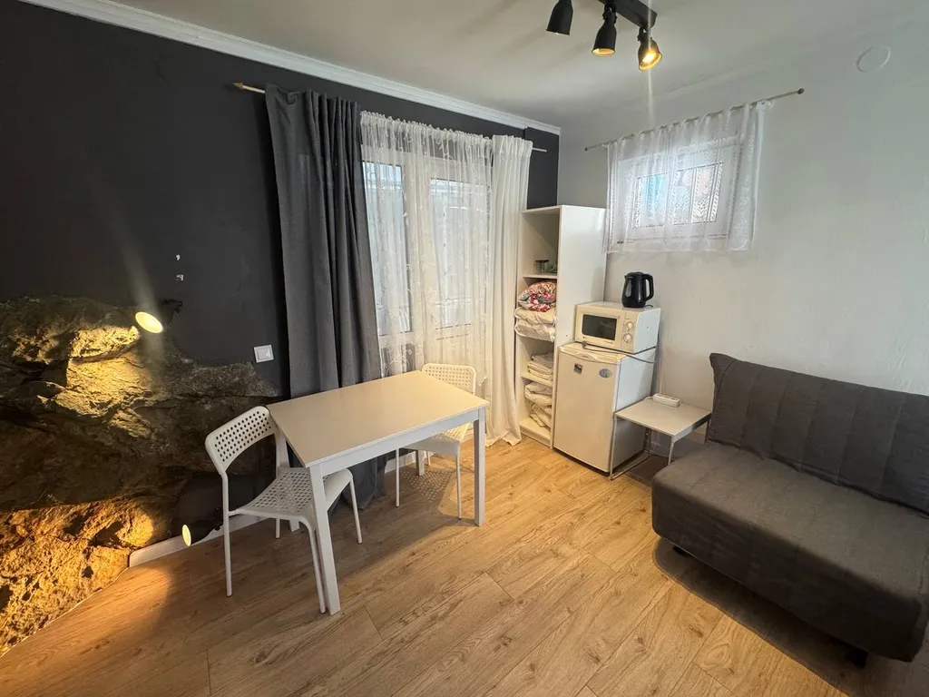 Уютный номер в центре Симеиза