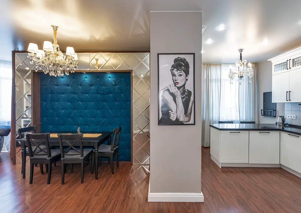 Большая квартира с видом на море