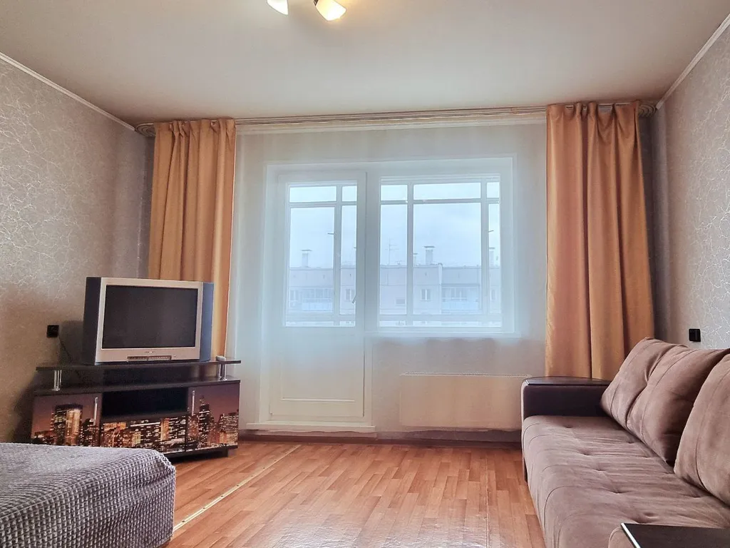 Квартира Уютная однокомнатная квартира в 5 минутах пешком до 20 больницы — Красноярск