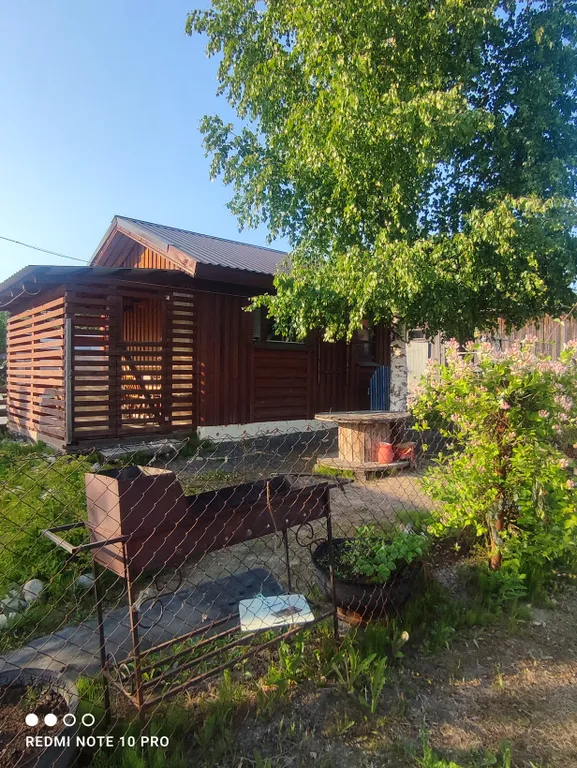 Полдома с банькой с отдельным входом