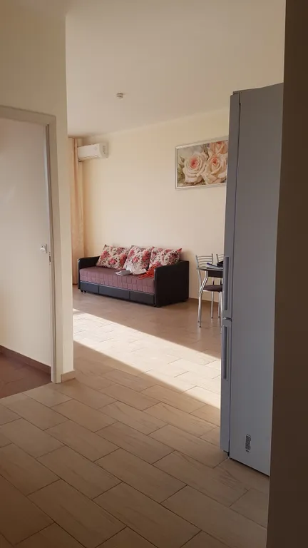 Двухкомнатная квартира на берегу моря