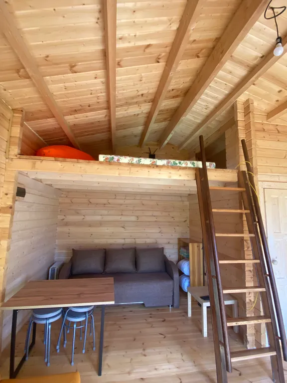 Коттедж на берегу озера