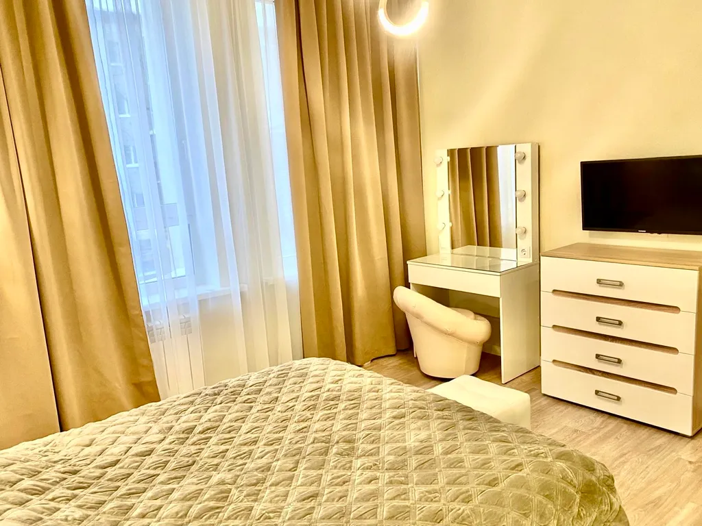 Элитная квартира в клубном доме на Площади 1905г