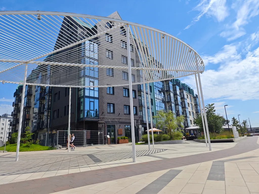 Первая линия