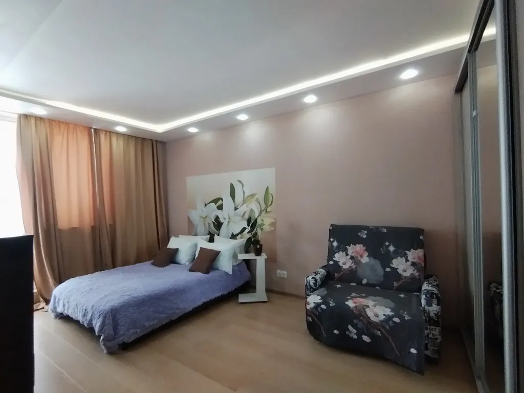 Уютная квартира у озера Разлив с лесопарком