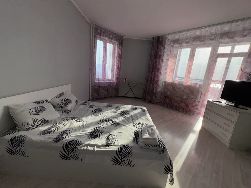 Квартира Уютная квартира с потрясающим видом на город, Октябрьский мост — Красноярск