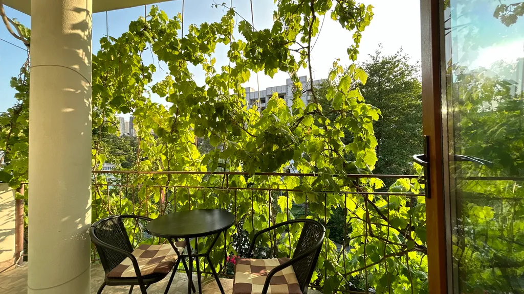 Квартира Студия с балконом — аренда посуточно в Алушта