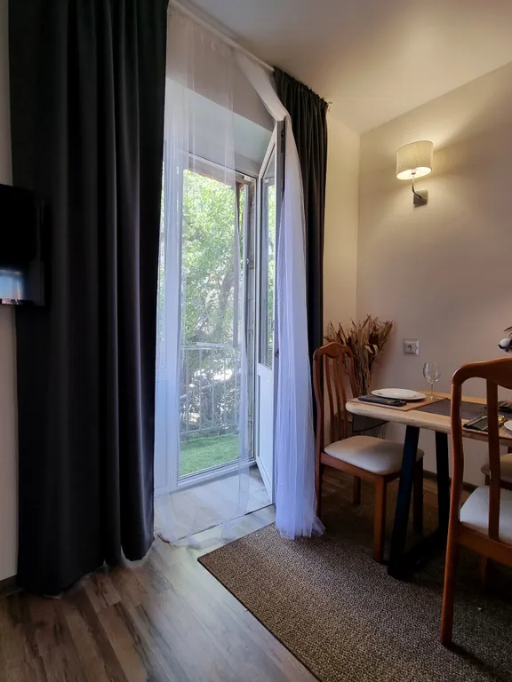 Большая 2-комнатная квартира в центре города с зонами для  фотографий