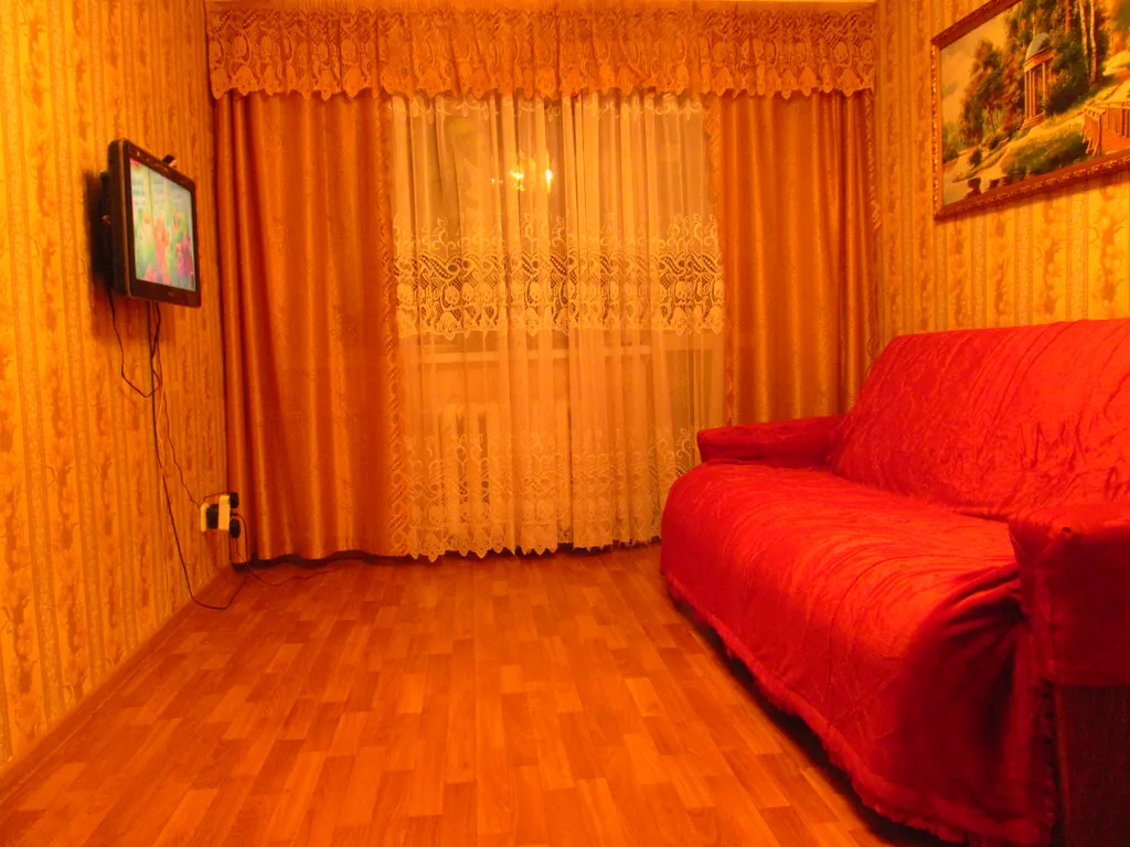 Квартира Центр у Кремля! Есть отчетные документы. — аренда посуточно в Великий Новгород