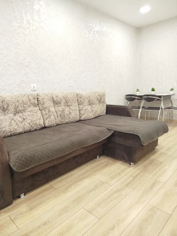 Двухкомнатная квартира с новым современным ремонтом