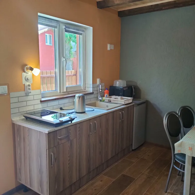 Таунхаус на 2 квартиры около моря