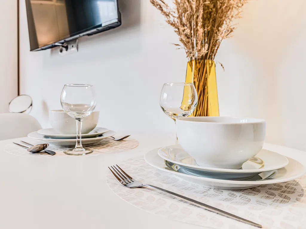 Новая студия, чистый подъезд, свежий ремонт, рядом аэропорт