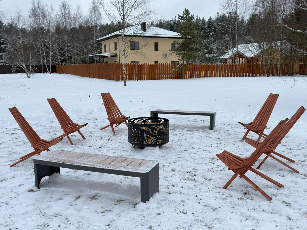 Дом с бассейном и 6 спальнями