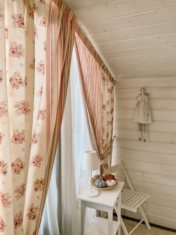 Дом носорога с камином