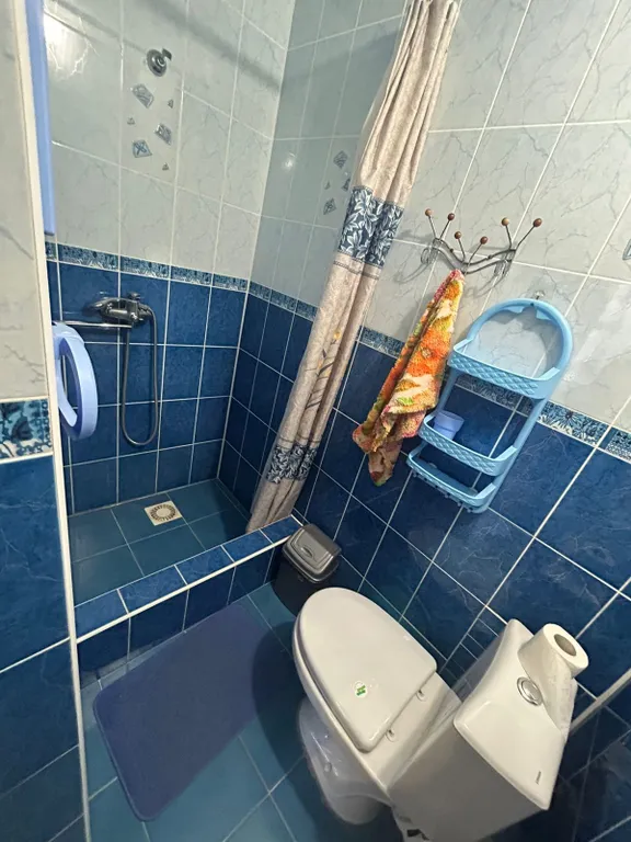 Коттедж с двориком возле моря.