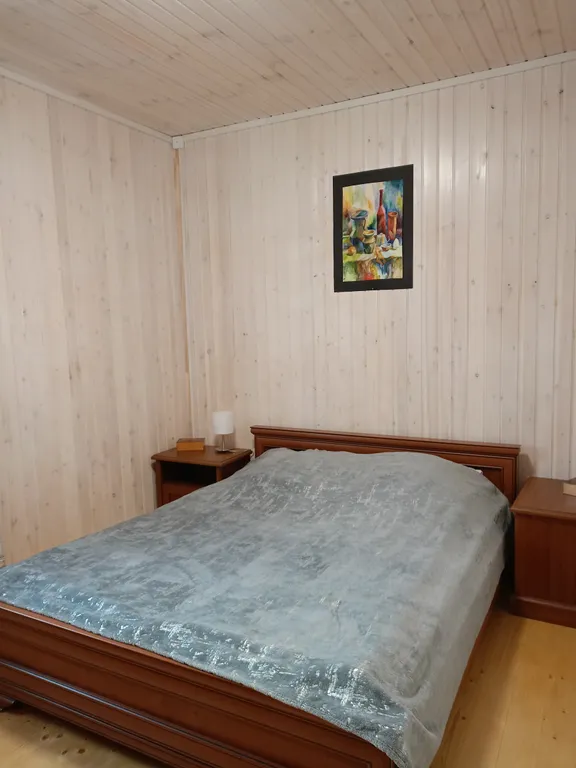 Коттедж Дом с кирпичным камином — Луга