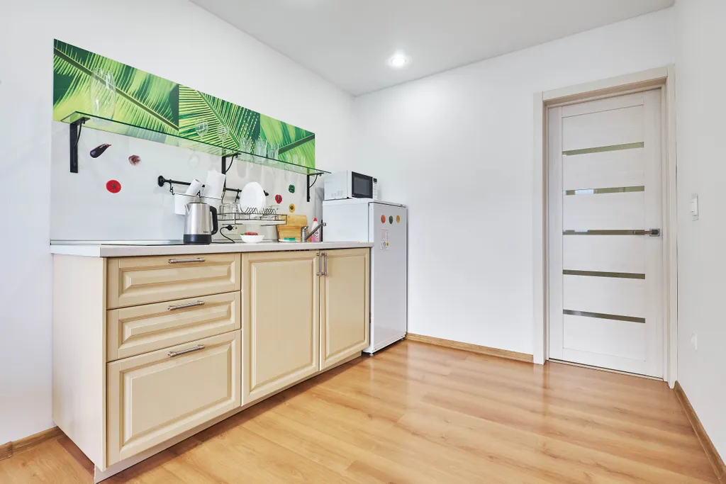 Комфортная двухкомнатная квартира у Лагерного сада