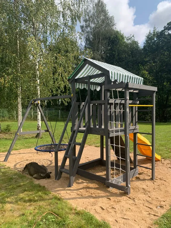 Лисий домик с камином