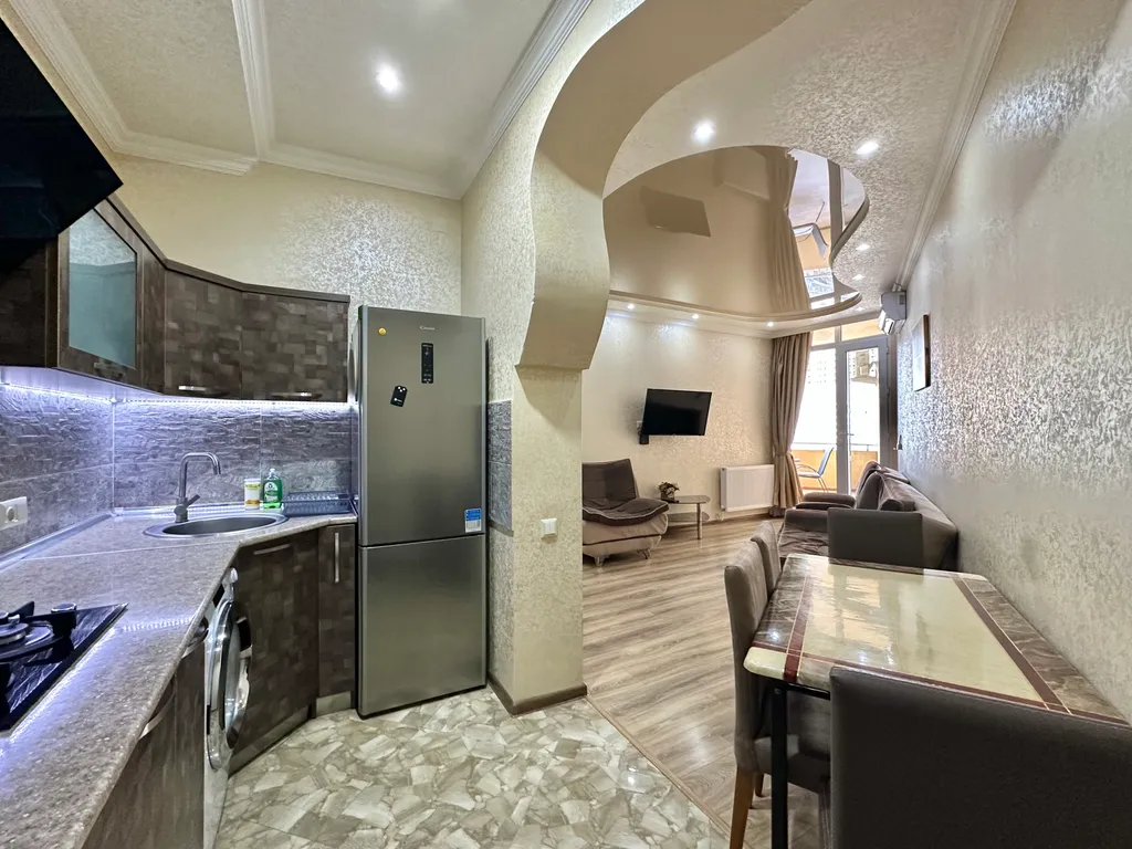 Апартамент на первой линии с большой террасой и шикарным видом