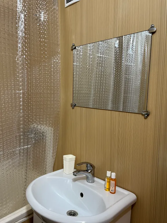 Чистая сухая светлая уютная квартира рядом с озером и центром города