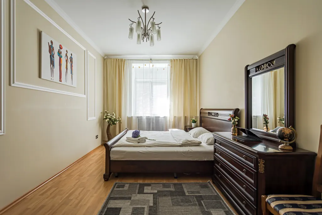 Аккуратный 2-комнатный апартамент в центре, рядом с ж/д вокзалом