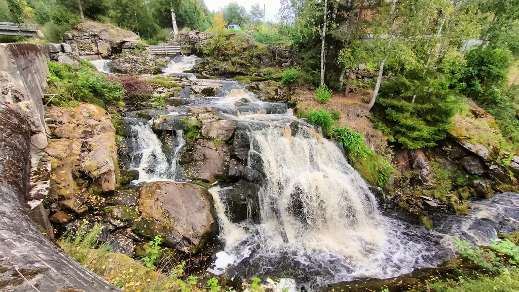 Дом и кемпинг у Змеиной горы