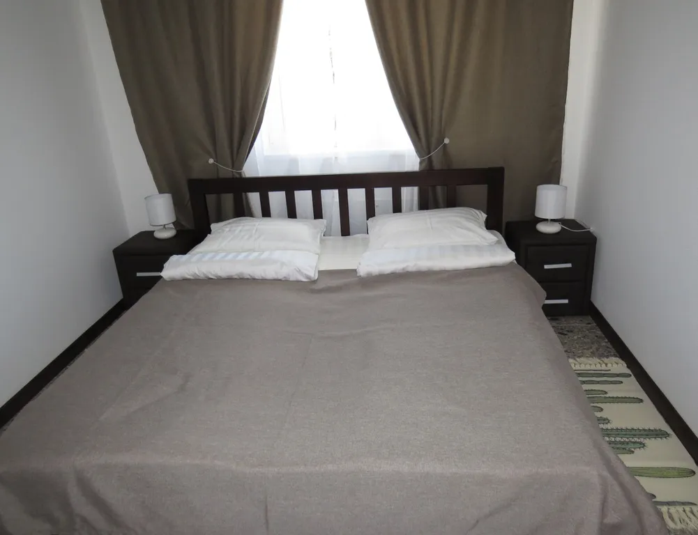 Квартира 2-комнатная Квартира — Кучугуры