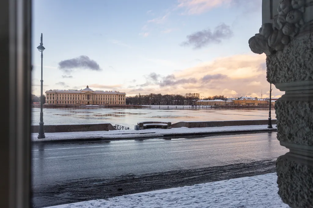 Stay2Day Neva Английская набережная