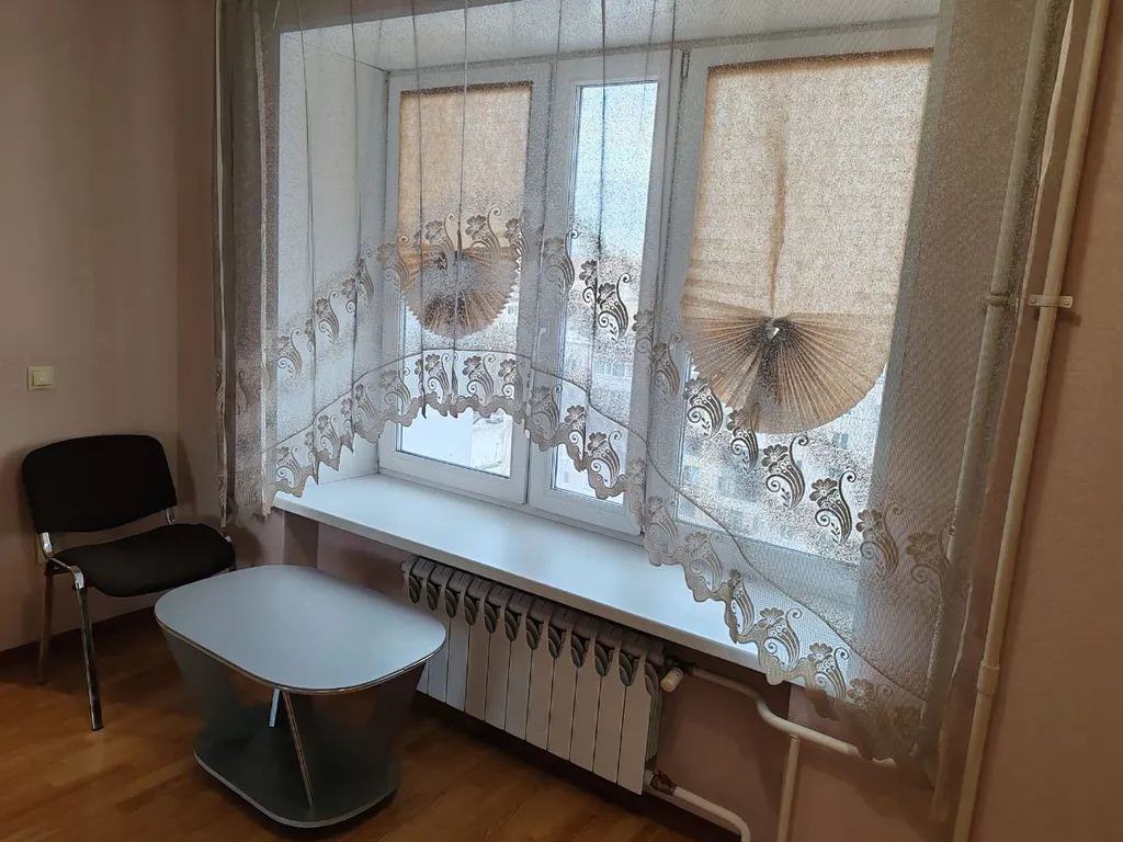 Евродвушка в доме с огороженной территорией в центре города