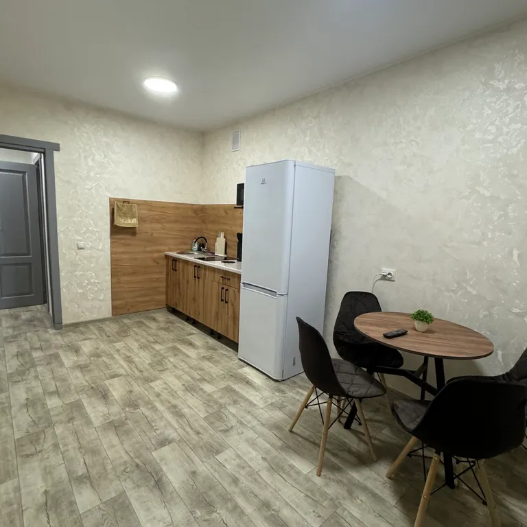 Уютная однокомнатная квартира с видом на самые красивые закаты у реки