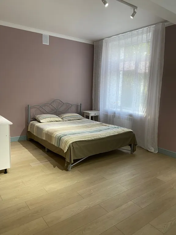 Уютная квартира в исторической части Златоуста — аренда посуточно в Златоуст