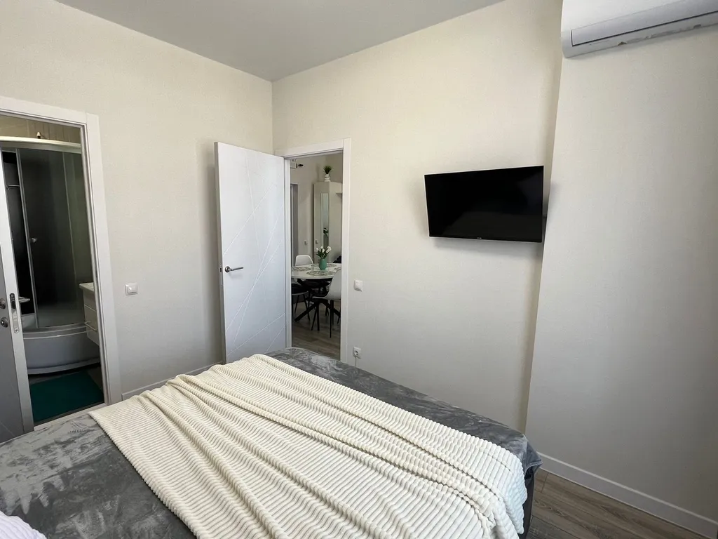 360 Евротри на 6 человек с бассейном с 2 санузлами