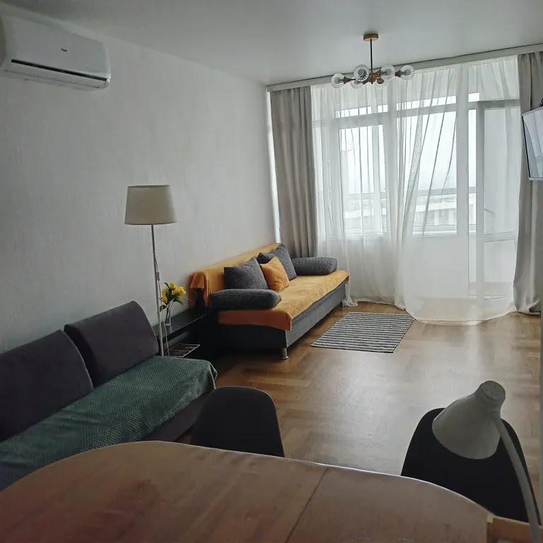 Евро 2-комнатная квартира, новостройка Метропарк в центре