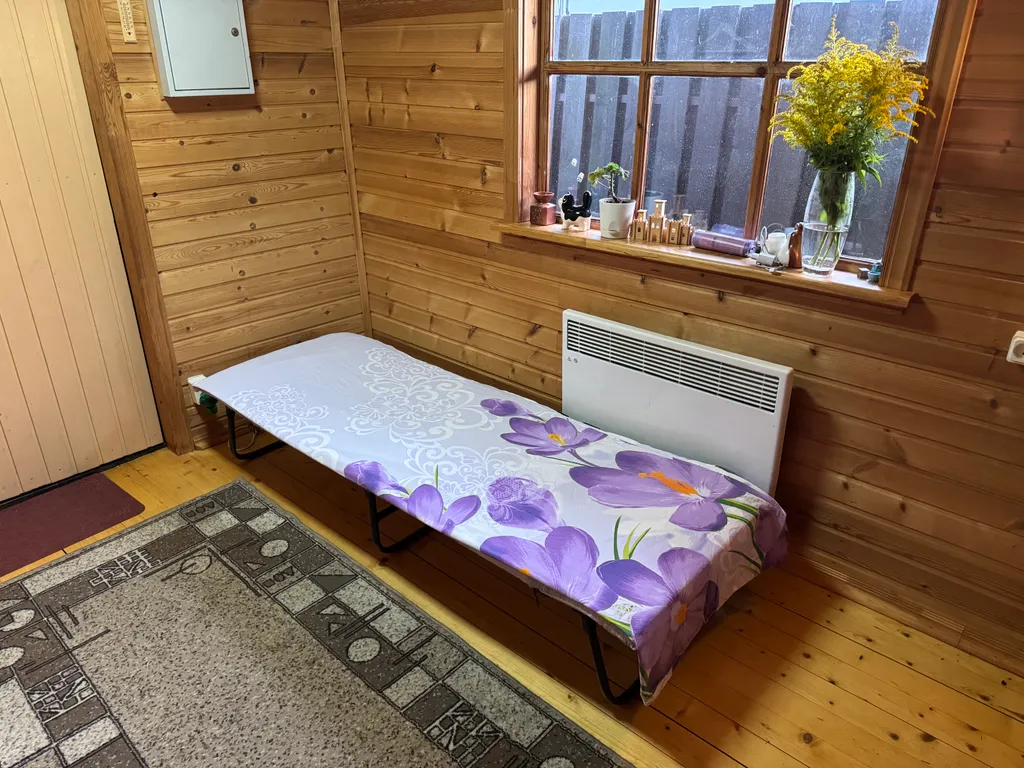 Уютный домик с печью-камином в центре