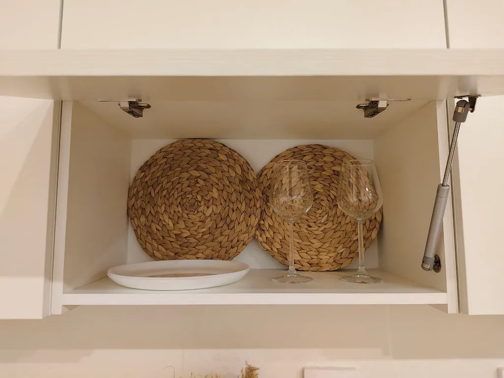 Светлая минималистичная студия в новом уютном районе ЮГ- 2