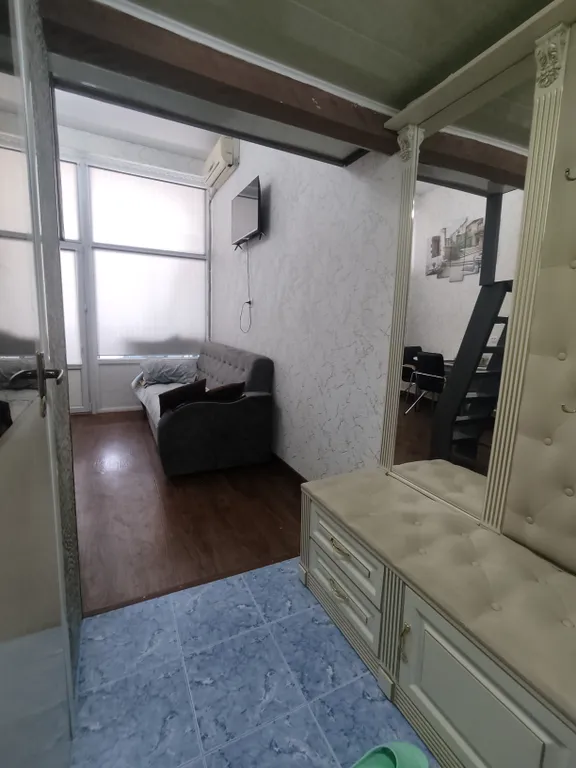 Уютная студия с балконом и видом на море