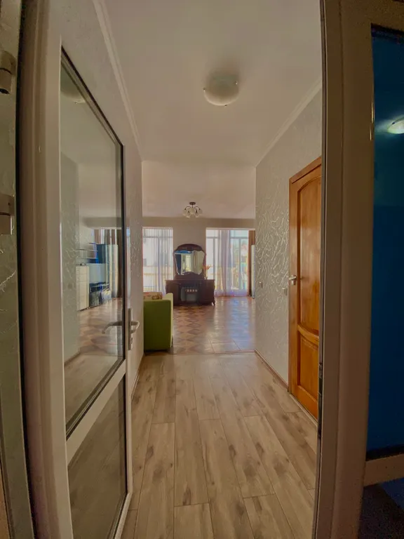 Апартаменты двухкомнатные с кухней