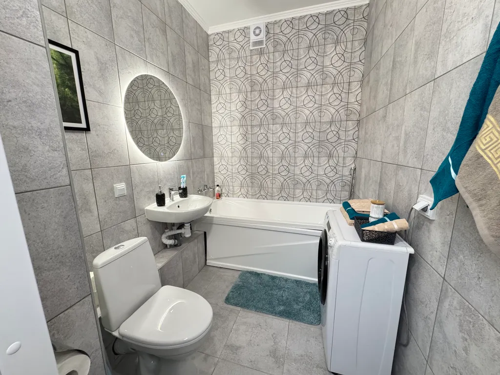 Квартира Квартира с новым ремонтом — Янино-1