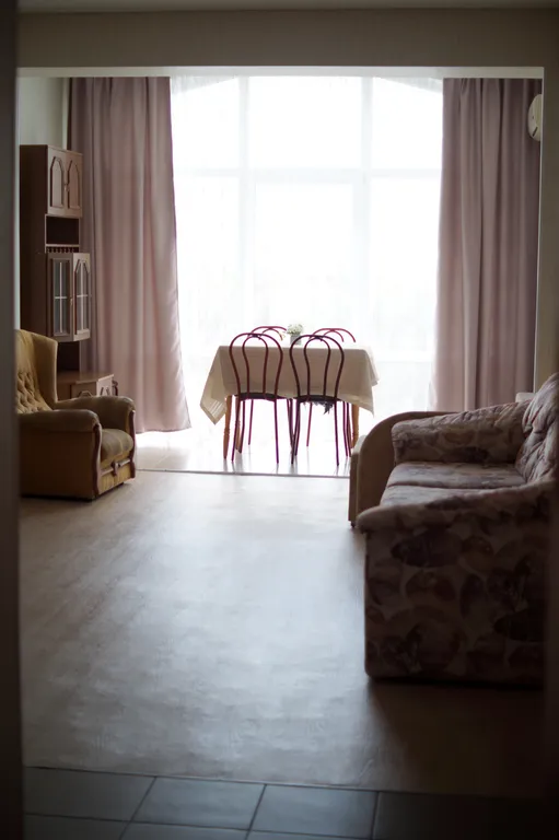 Двухкомнатный номер для большой семьи или дружной компании удобства