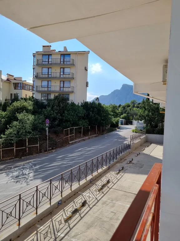 Студия в Ласпи с видом на море