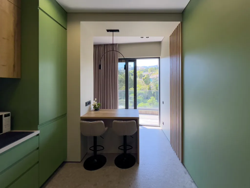 Новая квартира с просторной терассой и прекрасным видом на горы