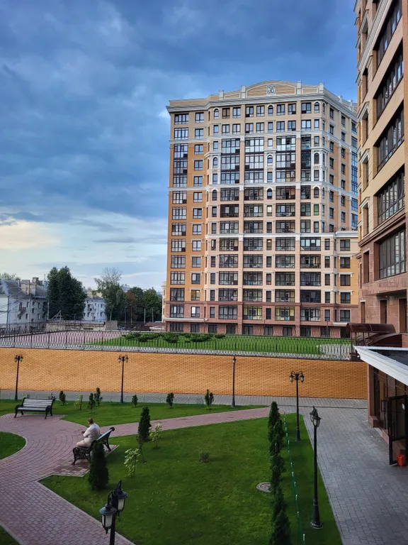 Красивая студия в центре, рядом Белоусовский парк