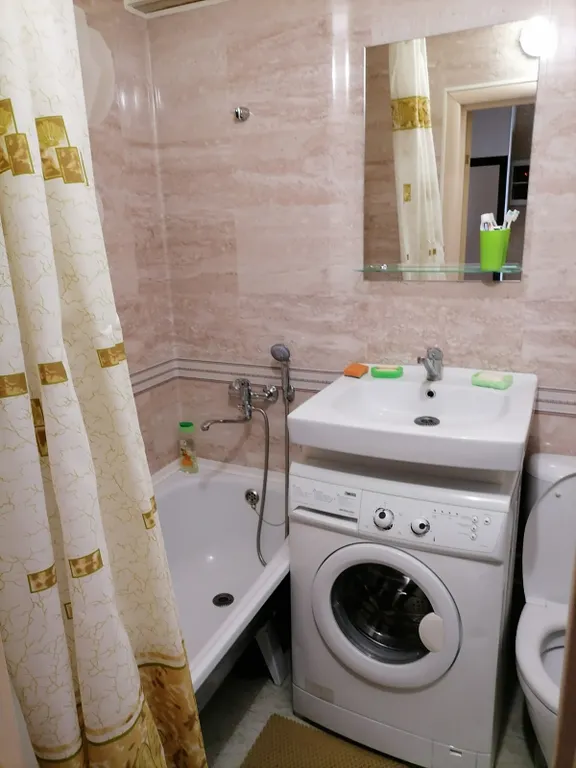 Квартира студия около ТЦ Петровского