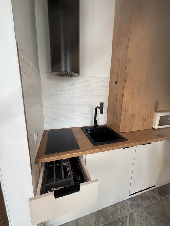 Уютная квартира-студия в центре города на озере Тихое